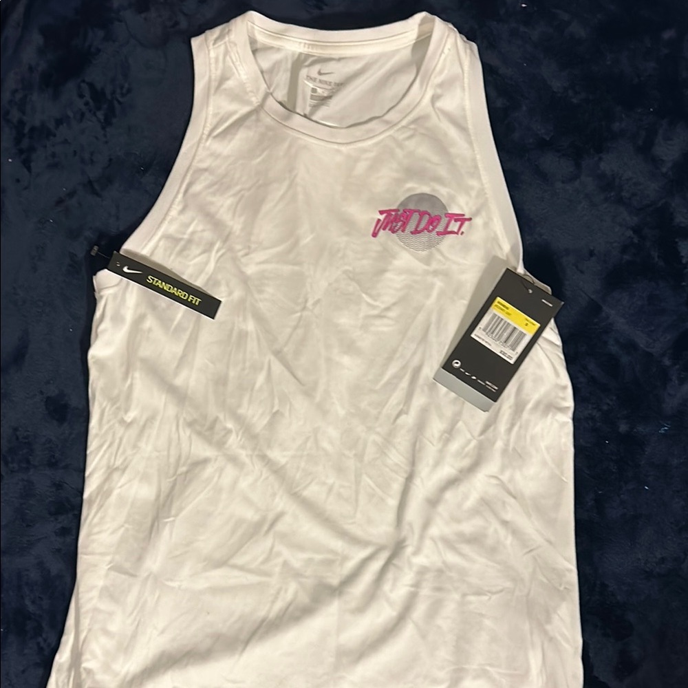 Nike White Tank Top for Athletic Wear